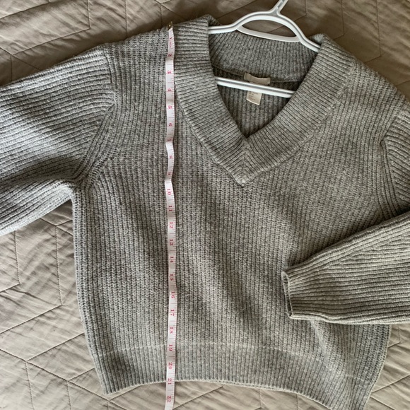 Grey H&M Sweater - Picture 4 of 6